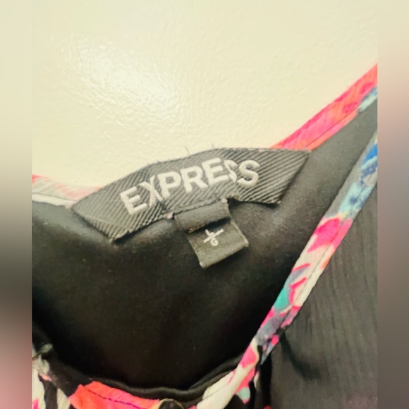 Express Blouse - Picture 3 of 4